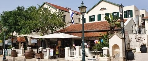 typical house in Zichron Yaakov